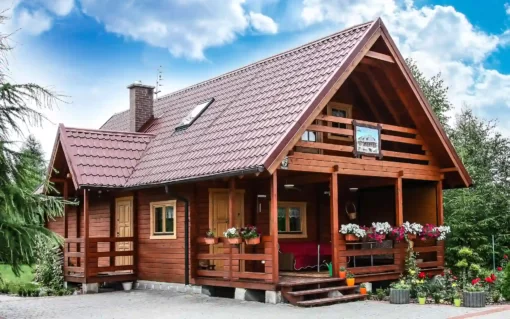 1 DOM Z DREWNA 84 M² Z DWOMA WEJŚCIAMI I TARASEM 18M² CAS 84 „KOŁOBRZEG”_