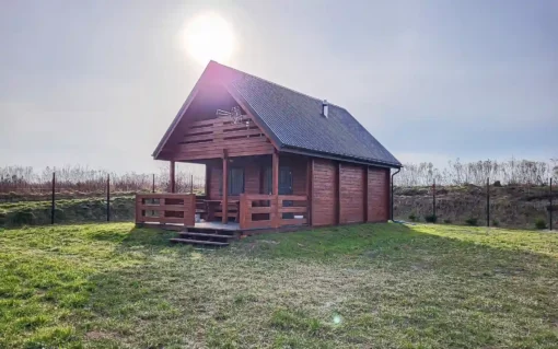 DOM DREWNIANY 70 M² Z PODDASZEM I BALKONEM CAS 70 „KOŁOBRZEG”_